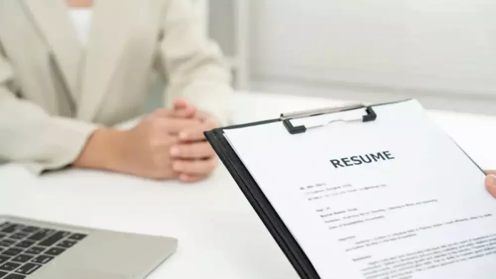 До 3,4 миллиона: названы самые высокие оклады в Казахстане