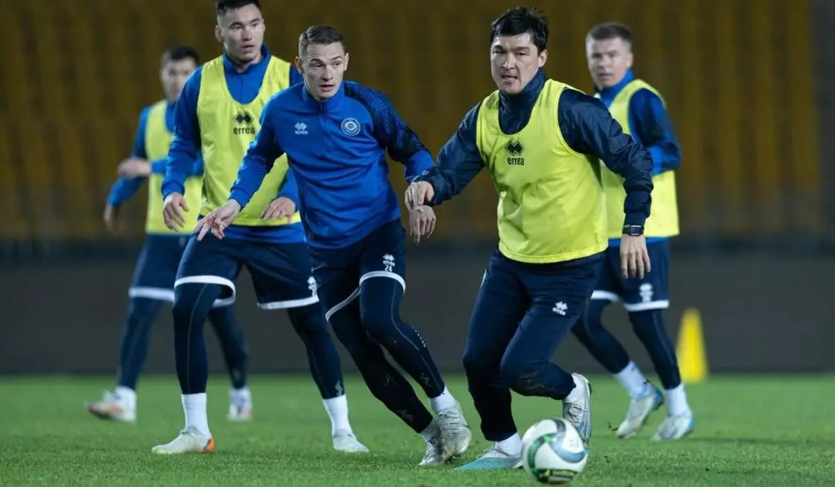 Тренер молодежной сборной Казахстана дал напутствие Чеснокову в «Хартс»