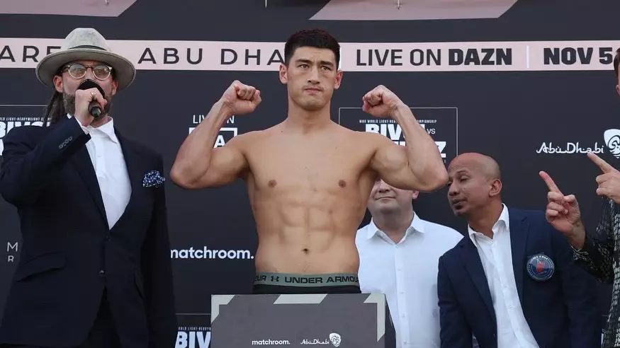 Звездный чемпион выбрал победителя в бою Бивол - Бенавидес