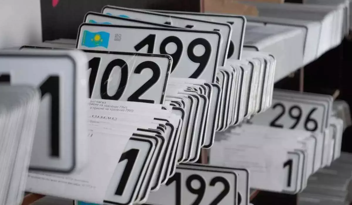 Онлайн-получение госномеров для авто: казахстанцы подали больше 226 тысяч заявок за неделю