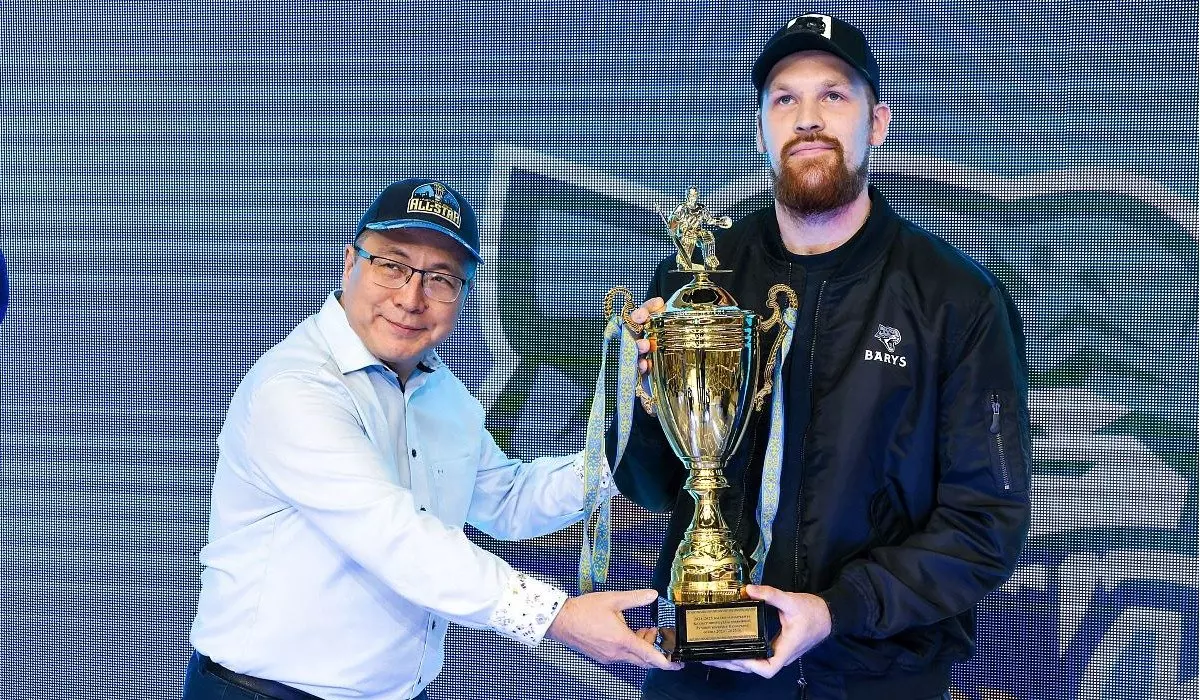 Назван лучший хоккеист Казахстана по версии СМИ