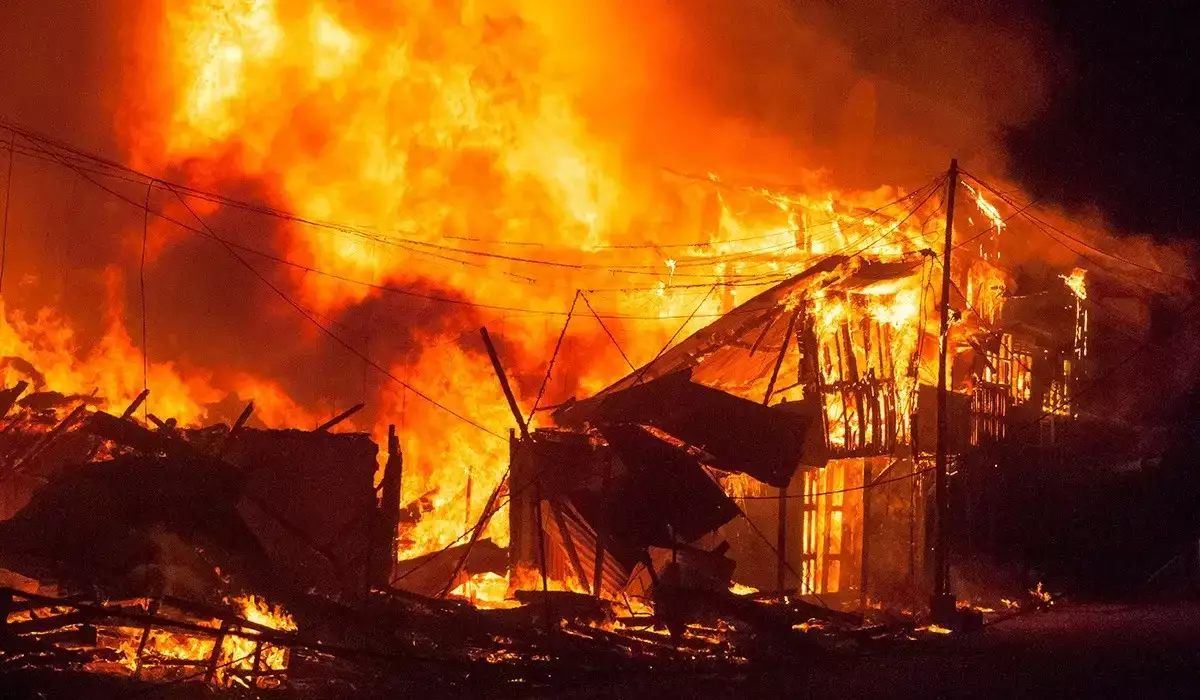 Павлодар облысында жер үй өртеніп, екі бала көз жұмды