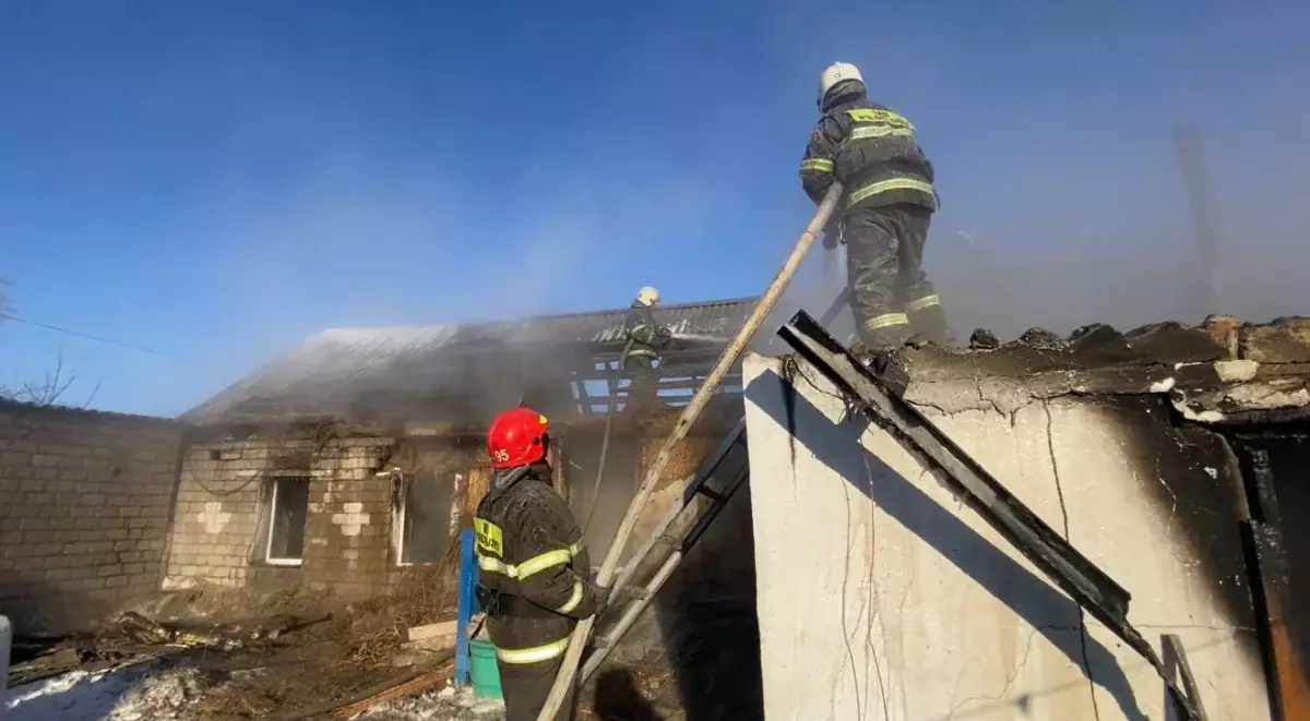 Павлодарской области при пожаре погибли двое маленьких братьев