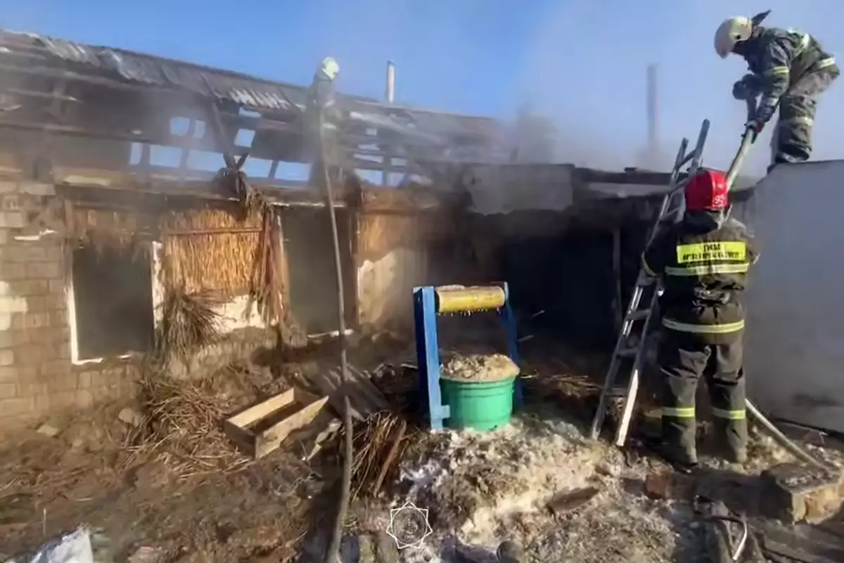 Двое детей погибли при пожаре в Павлодарской области