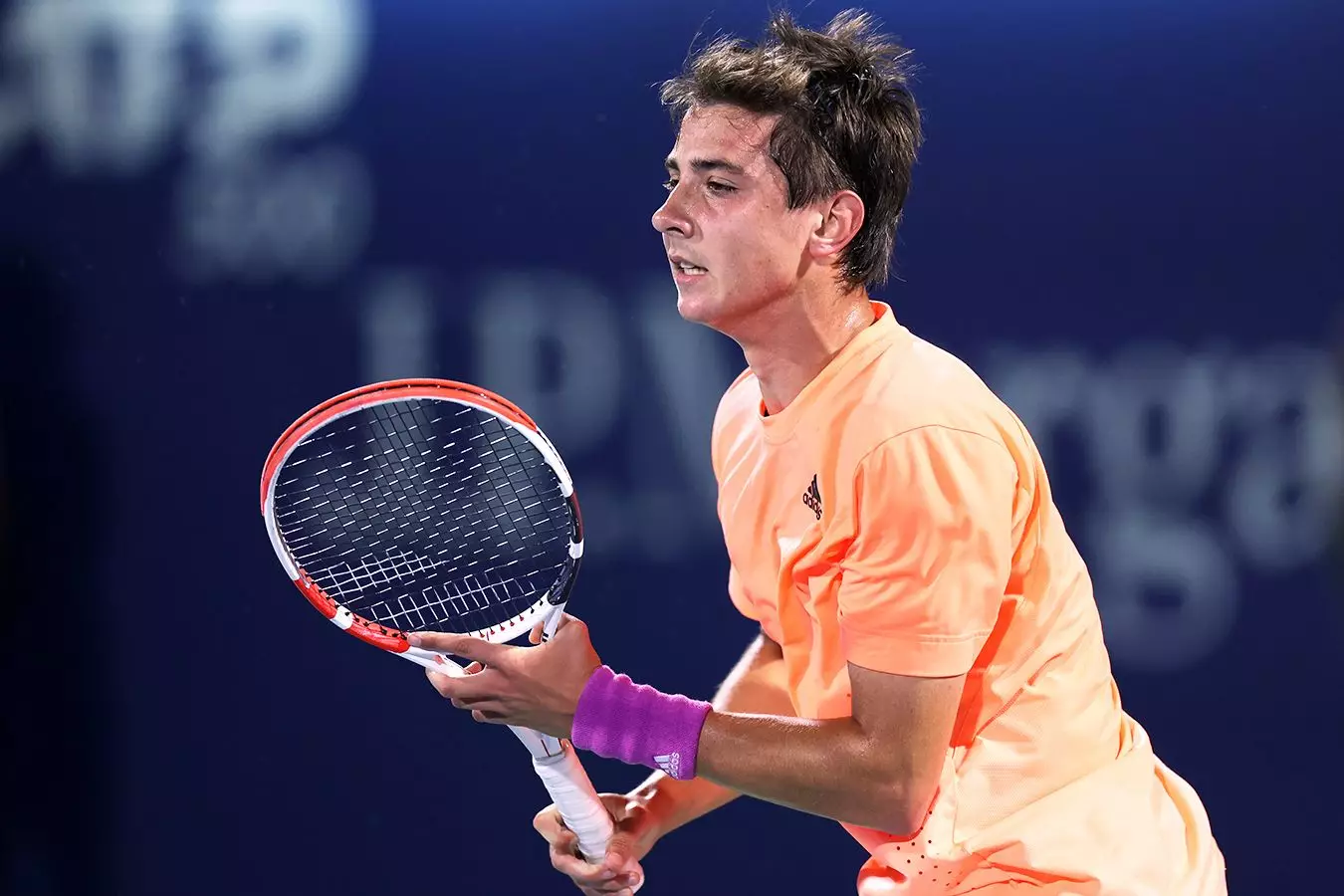 Қазақстанның екінші ракеткасы ірі есеппен жеңіліп, ATP 250 турнирінен шығып қалды