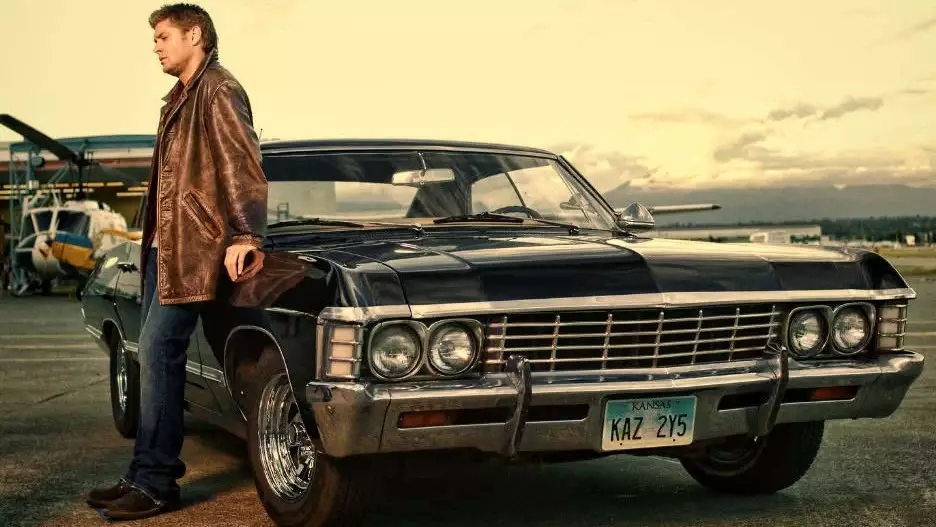 Казахстанцы выстраиваются в очереди за особенными комбинациями номеров на авто