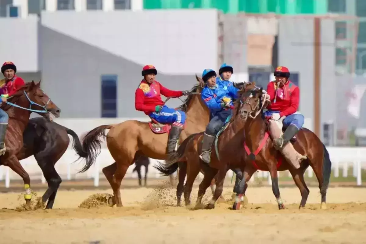 Бір жыл бұрын көкпарды алып тастаған Қырғызстан көшпенділер ойындарына көкпарды қайта қосты
