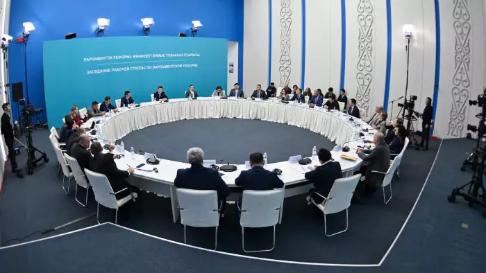 Жаңа Парламенттің өкілеттіктері талқыланды
