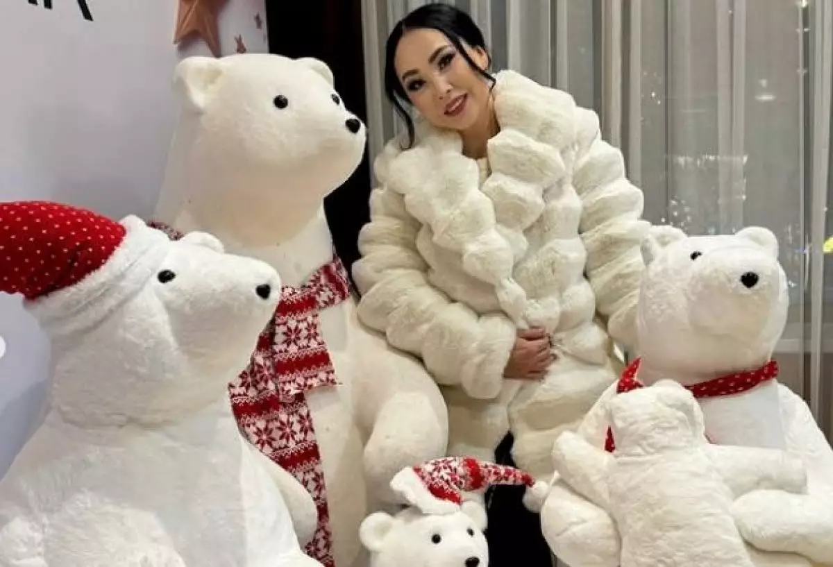 Каракат Абильдина рассказала предысторию песни "Асыл әже" (ВИДЕО)