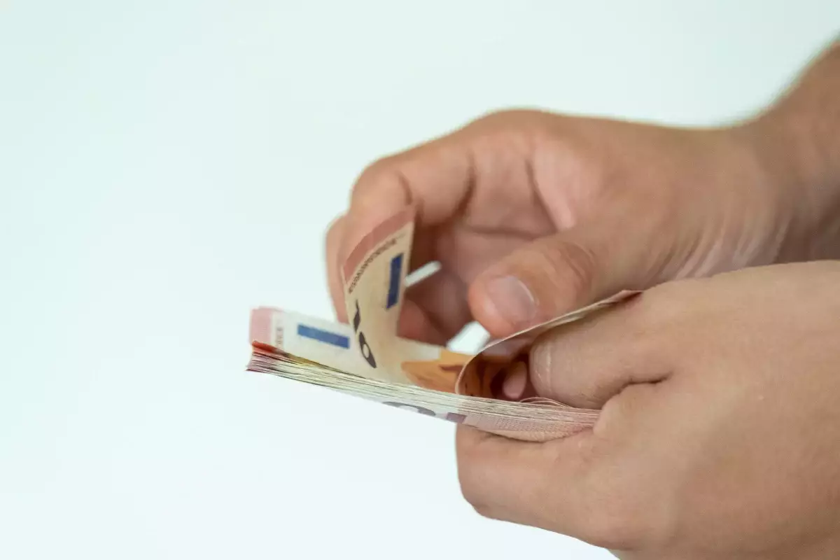 Лайфхак для работающих: как понять, сколько вам добавят к зарплате в 2026 году