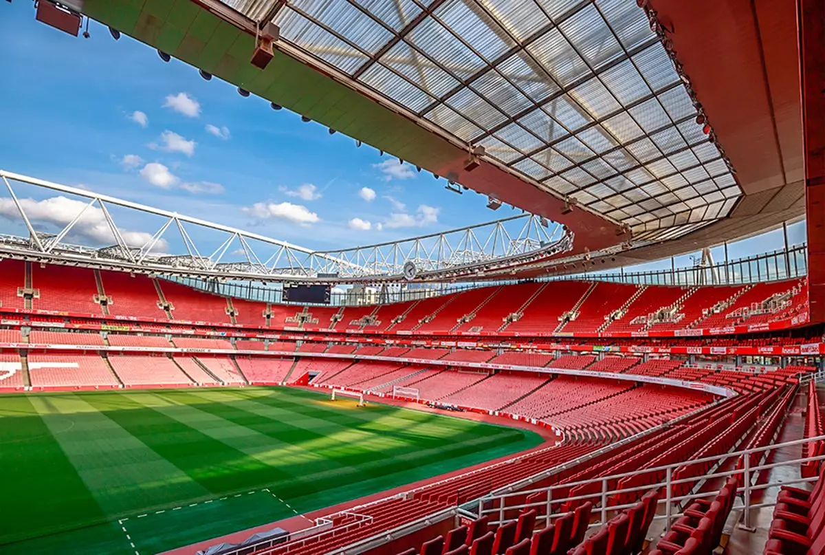 Билетов нет: болельщики «Кайрата» выкупили квоту на «Арсенал» за 60 минут