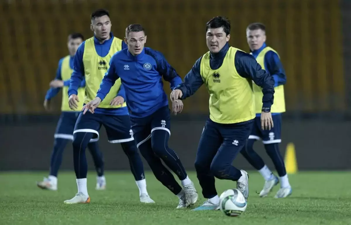 “Ел сенімін ақта” – Елдос Ахметов Чесноковты жігерлендірді