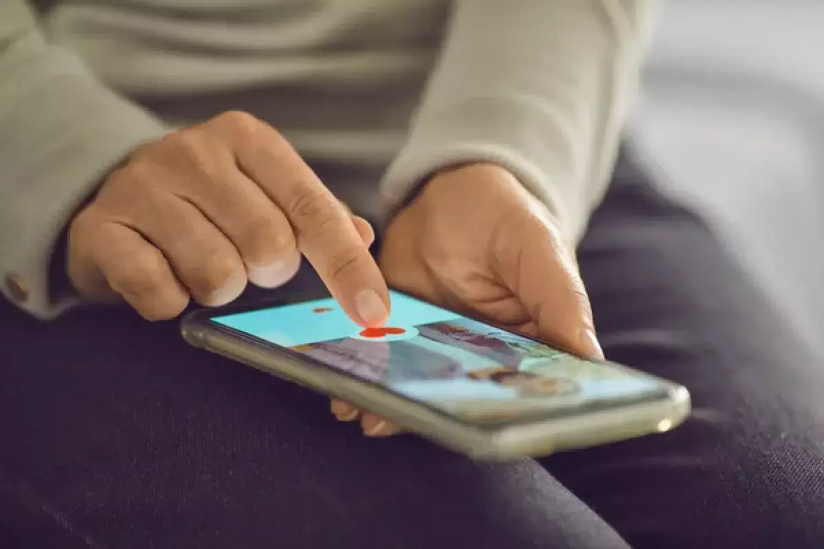 Виртуальный «роман»: парень притворялся девушкой долгое время и выманил миллионы