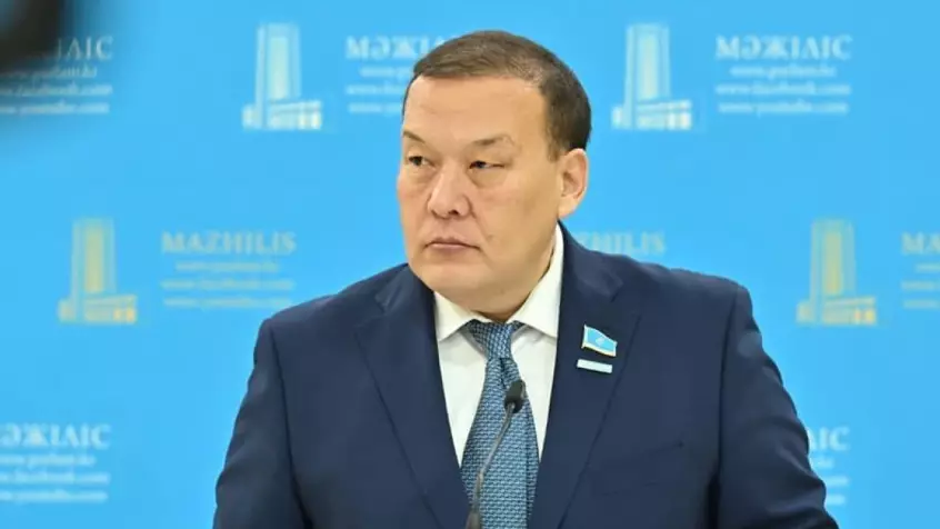 "Кризис жоқ": Депутат Қазақстан неге өсіп жатқанын, оны неге көпшілік сезбейтінін түсіндірді