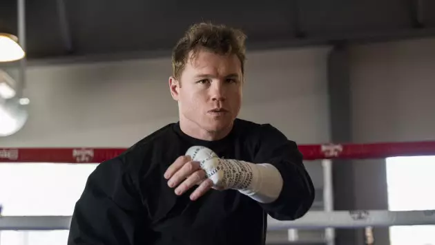 Официально объявлена дата возвращения Канело: известны подробности