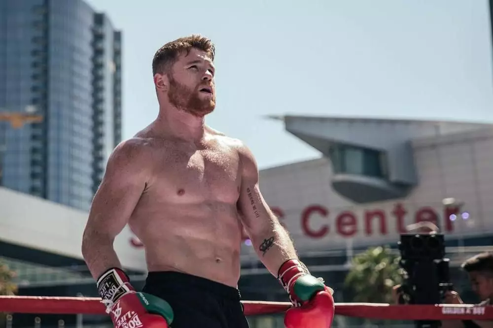 Ресми: Сауль "Канело" Альварес рингке қыркүйекте оралады