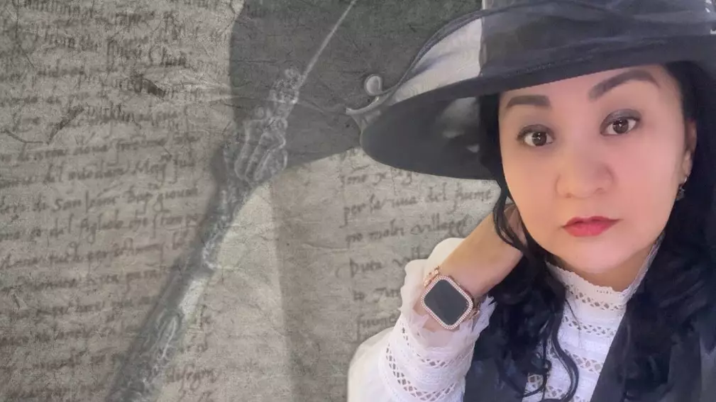 "Жүйкесі тозып, әрең жүрген мұғалімді сабырмен ұстап отырған - директор" дейді танымал жазушы 