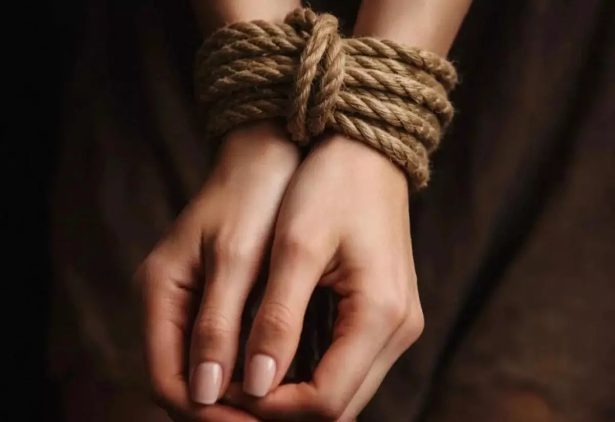 Очередной кошмар в Шымкенте: похищенную несовершеннолетнюю уговаривали молчать