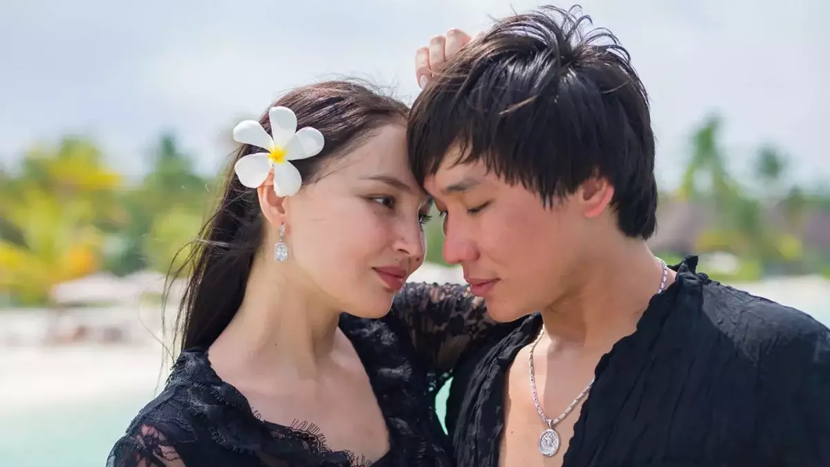 «Ешқашан қол үзбеймін...өлердей жақсы көремін»: Жұлдыз Әбдікәрімова күтпеген жазба жариялады