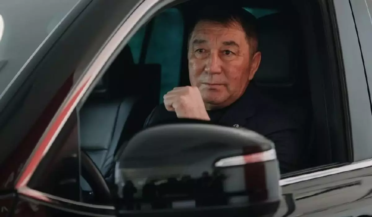 Квартира и джип: Кайрата Сатжанова проводили из сборной Казахстана по боксу