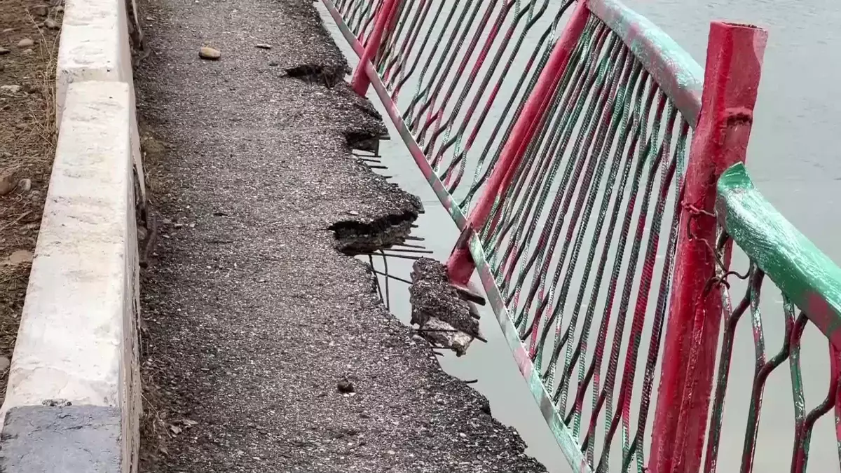 Жамбыл облысында 5 ауылды ауданмен байланыстыратын көпір құлауы мүмкін