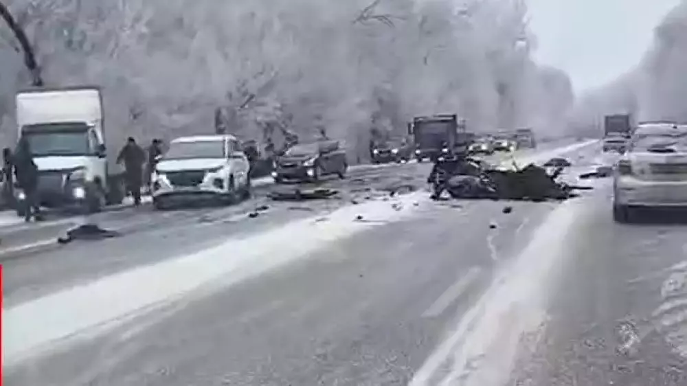 Жуткое ДТП произошло под Алматы: видео