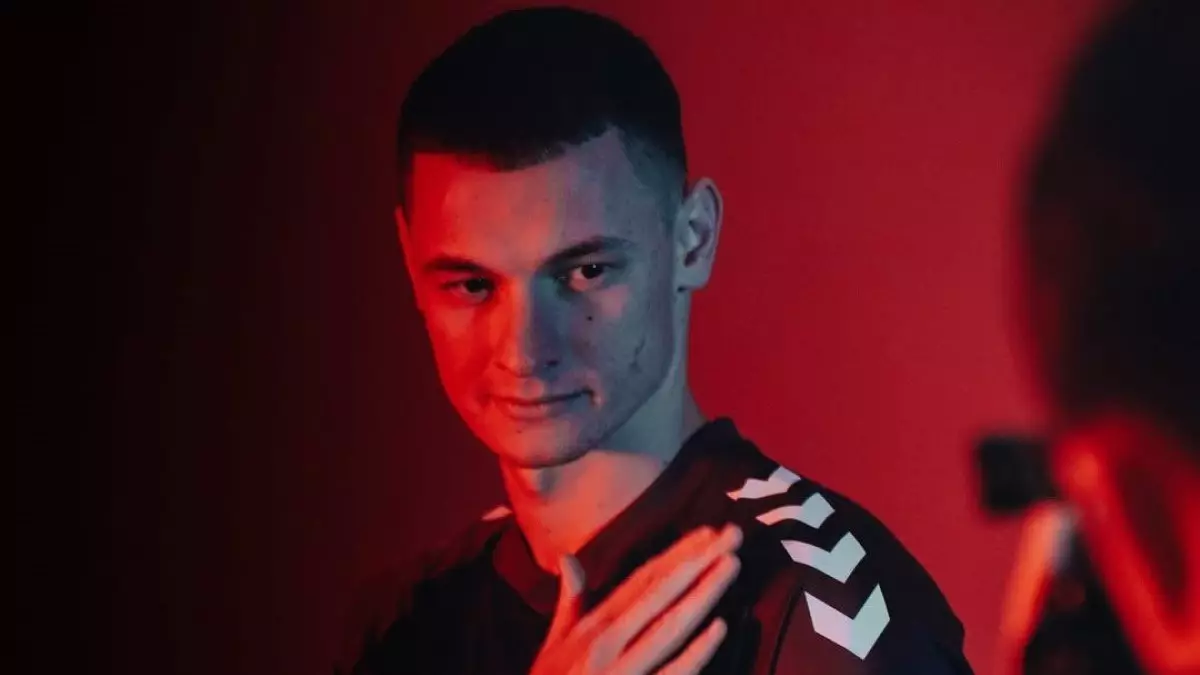 Чесноков ждёт выхода на поле: почему казахстанец до сих пор в запасе