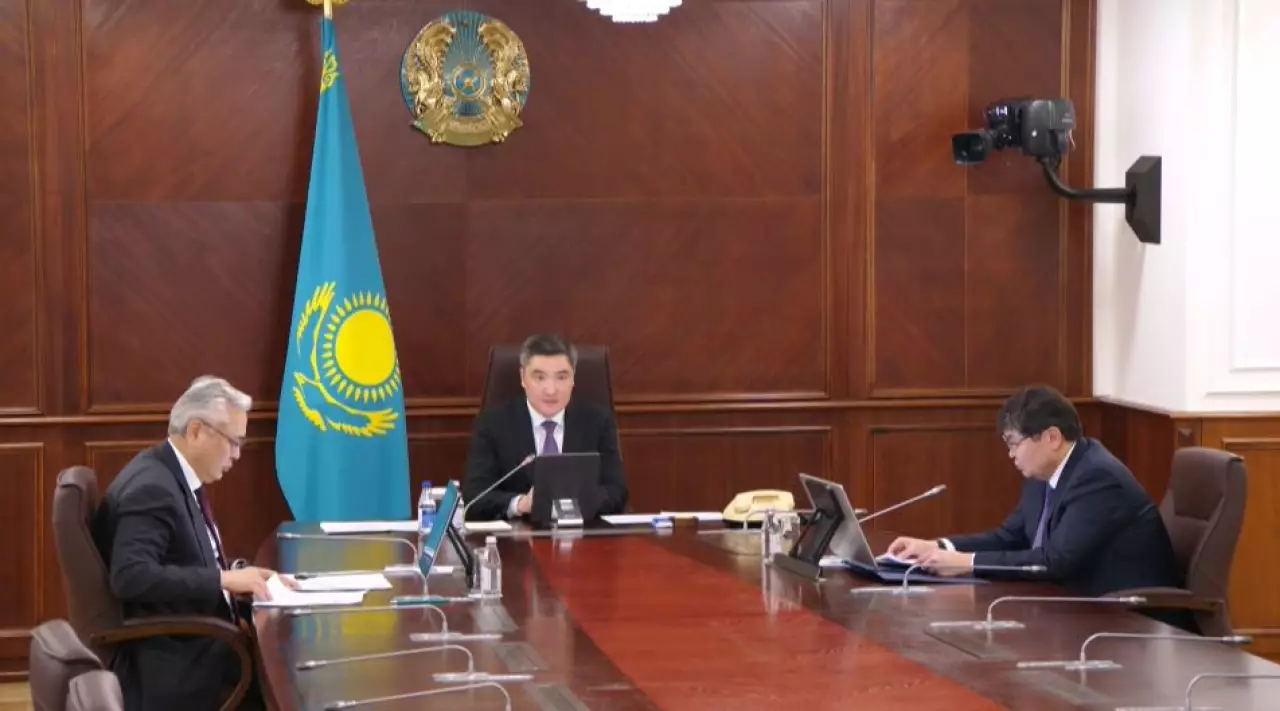 О. Бектенов ӘМСҚ-ны Қаржы министрлігінің басқаруына беруді тапсырды
