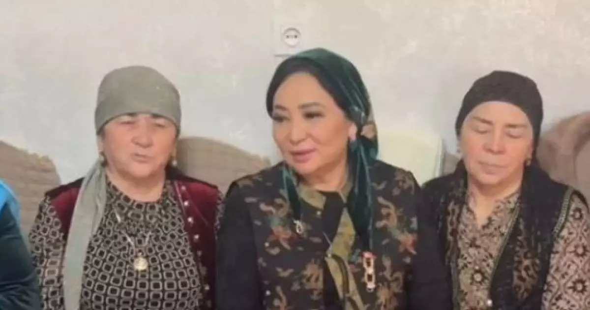   Гүлзира Айдарбекова жақынынан айырылғанын жеткізді   