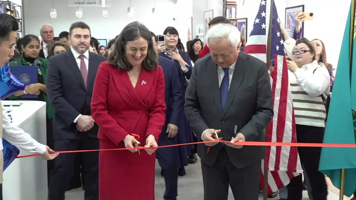 Образование и инновации: новое пространство для молодёжи открылось в Алматы