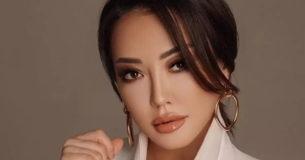   Маржан Арапбаеваны күйеуі соққыға жықты   