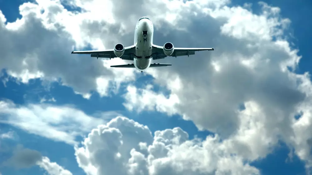 Европейский союз призвал авиакомпании избегать полётов над Ираном