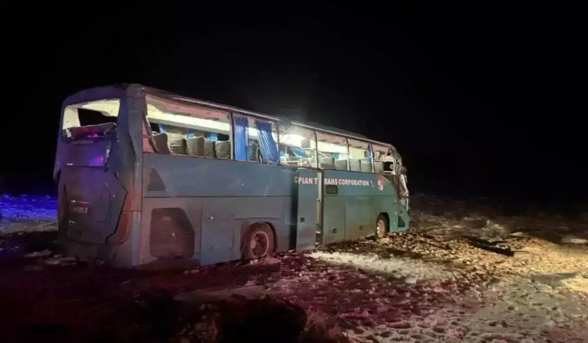 Маңғыстау облысындағы автобус апаты: тағы бір жолаушы көз жұмды