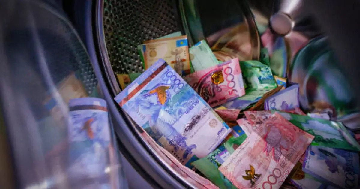   Қазақстанда банктерге қысым күшейіп, мыңдаған қарыз кешірілді   