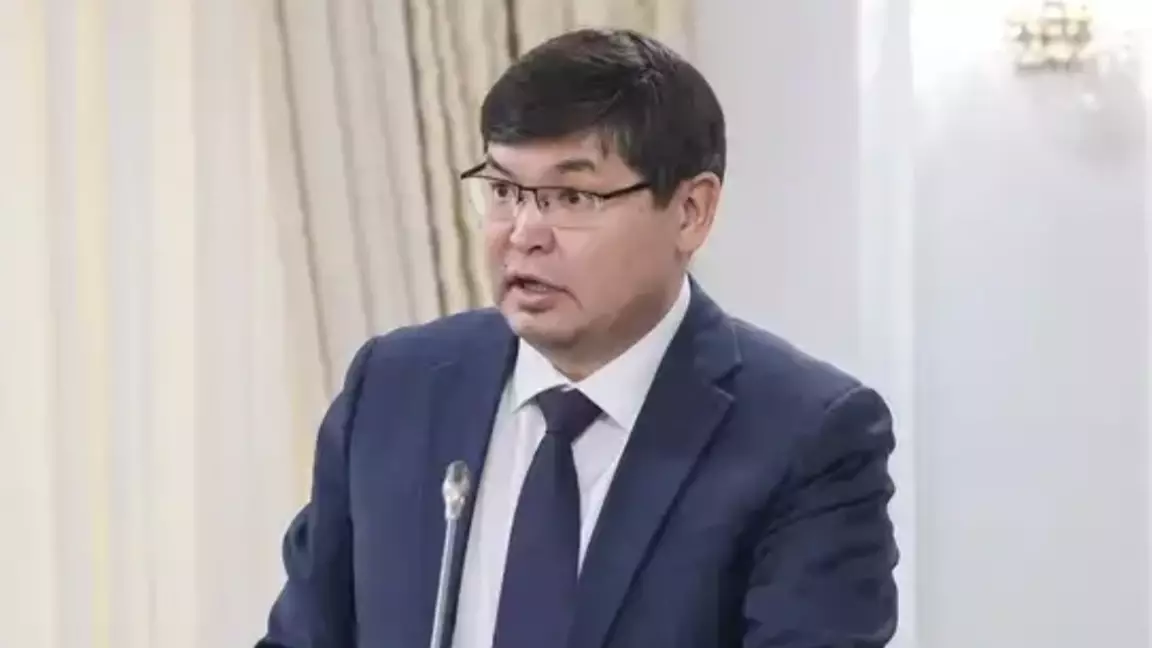 "Мыңдаған ер адам әйелдерге арналған тексерістен өткен": медицинадағы абсурд әшкереленді