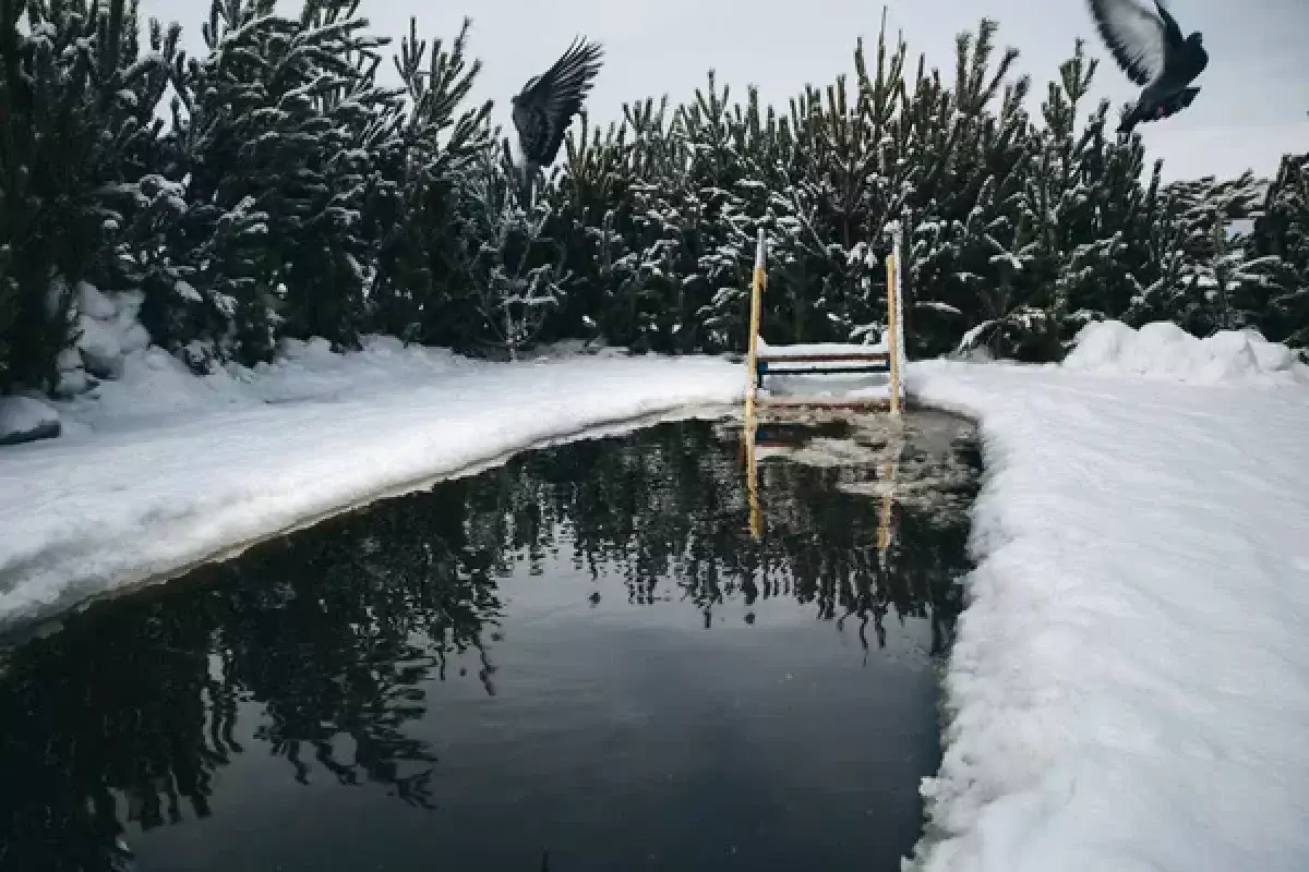 Крещенские купания в Казахстане: простые правила, от которых может зависеть жизнь