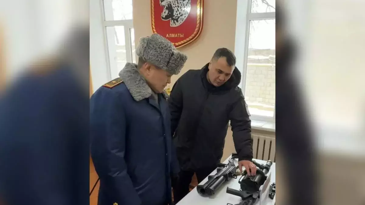 Начальник ДП Алматы встретился с личным составом СОБР