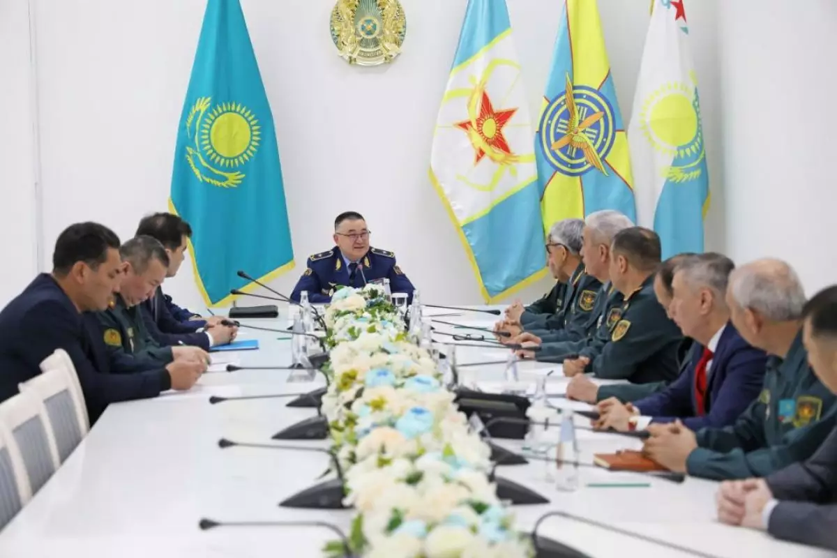 Бесплатный проезд и полевые выплаты: как Минобороны РК поддержит военнослужащих в 2026 году