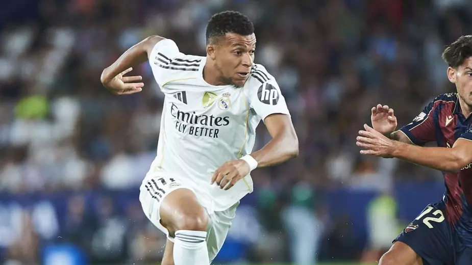 "Реал" выиграл первый матч с новым тренером (ВИДЕО)