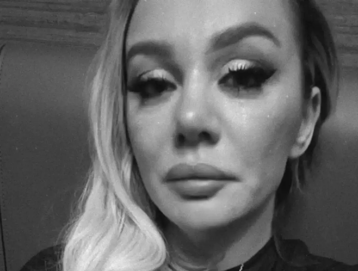 «Ни одного бокала не пропускает»: у Анны Седоковой могут быть проблемы с алкоголем - новости на Lada.kz 17.01.2026