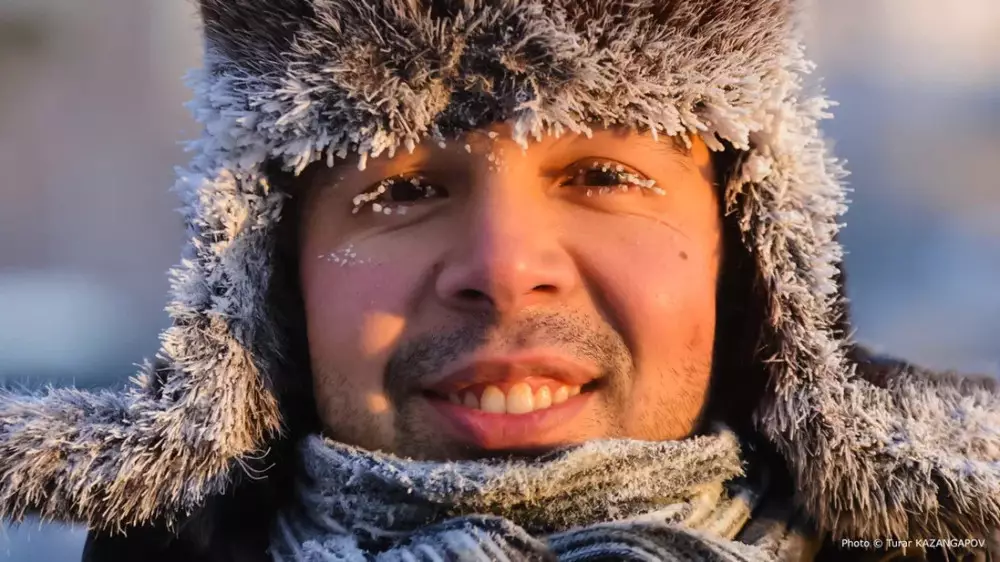 Мороз, снег, гололед: штормовое предупреждение объявлено в 14 областях Казахстана