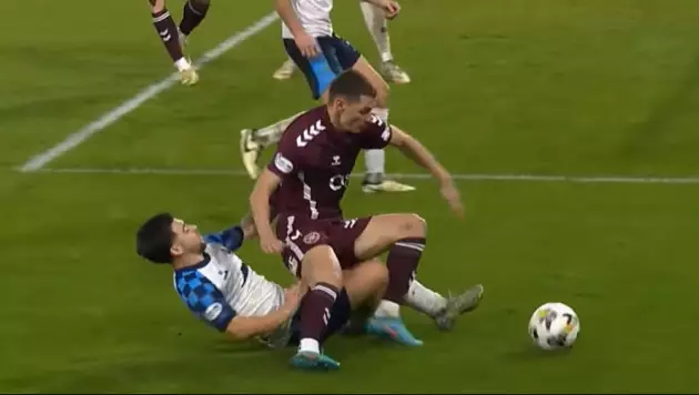 Чесноков дебютировал за британский клуб и заработал пенальти в драматичном матче