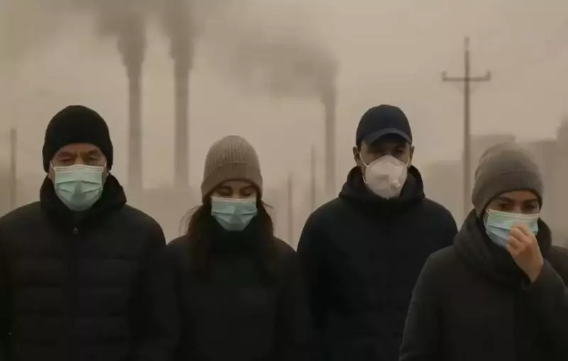 Жителей семи городов Казахстана предупредили о загрязнении воздуха