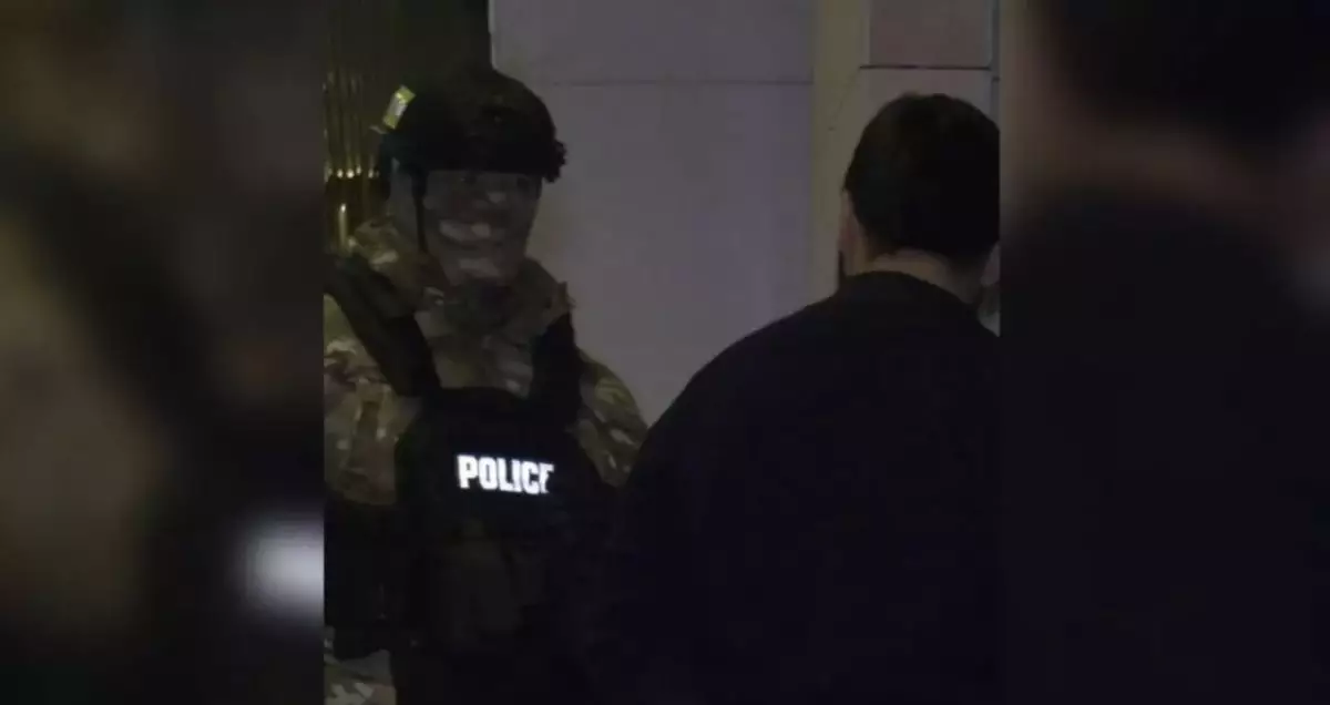 Алматыда түнгі клубтың аспазы адам сенгісіз әрекетке барған