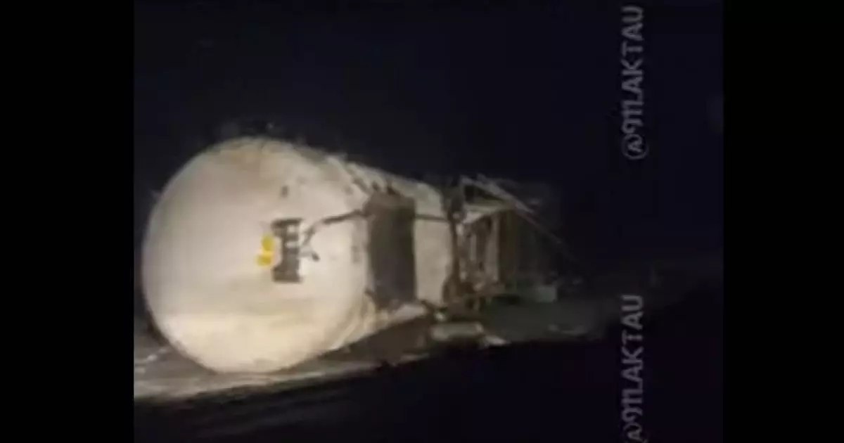  Ақтау маңында газ тасымалдаушы көлік аударылды 