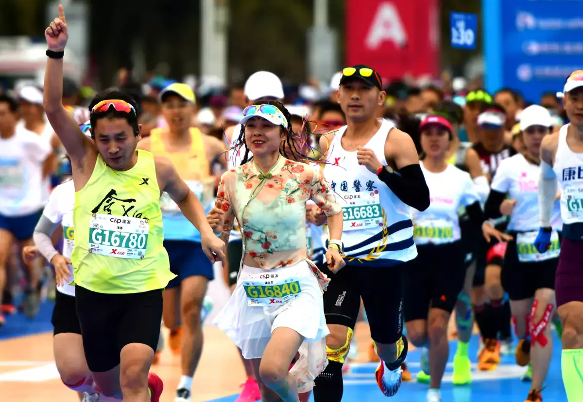 В Китае двух марафонцев дисквалифицировали за курение во время забега - новости на Lada.kz 18.01.2026