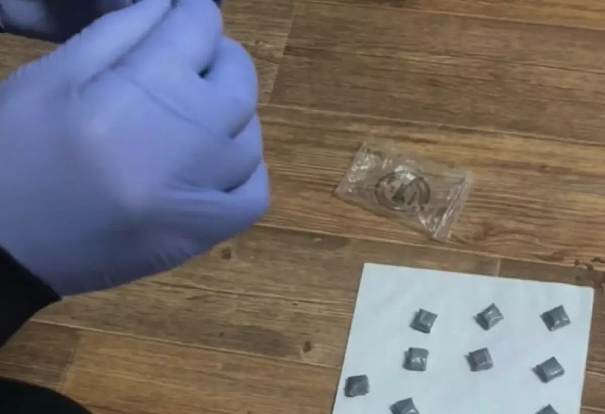 Загадочные тайники у больницы: фитнес-инструктор был замечен в наркоторговле (видео)