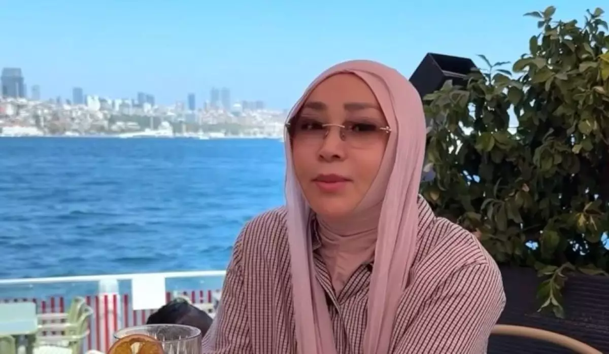 «Бетім табақтай, безеуім көрініп қалды»: Айнұр Тұрсынбаева күтпеген жазба жариялады (ВИДЕО)