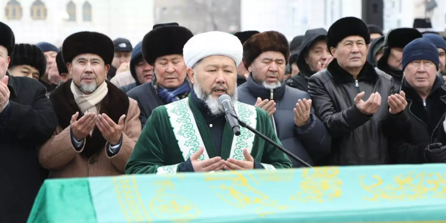  Алматы халқы Рәтбек қажыны ақтық сапарға шығарып салды