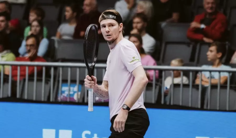 Александр Бублик қарсыласын ойсырата жеңді